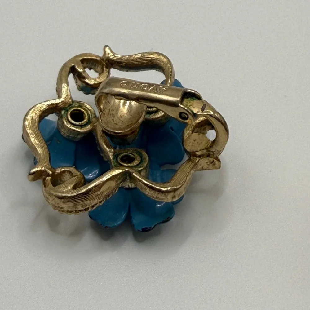Avon Vintage Blue Enamel Flower Brooch and Clip On Earring Set Gold Tone Floral